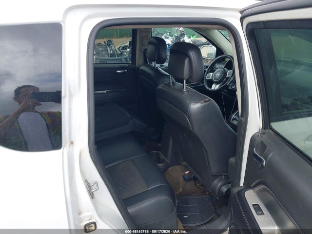 46143768 :رقم المزاد ، 1C4NJCEA3GD665967 vin ، 2016 Jeep Compass Latitude مزاد بيع