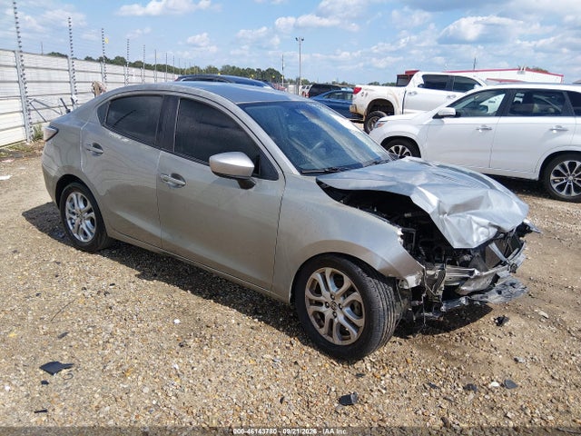 46143780 :رقم المزاد ، 3MYDLBZVXGY123292 vin ، 2016 Scion Ia مزاد بيع