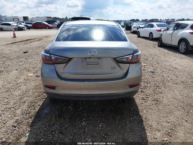 46143780 :رقم المزاد ، 3MYDLBZVXGY123292 vin ، 2016 Scion Ia مزاد بيع