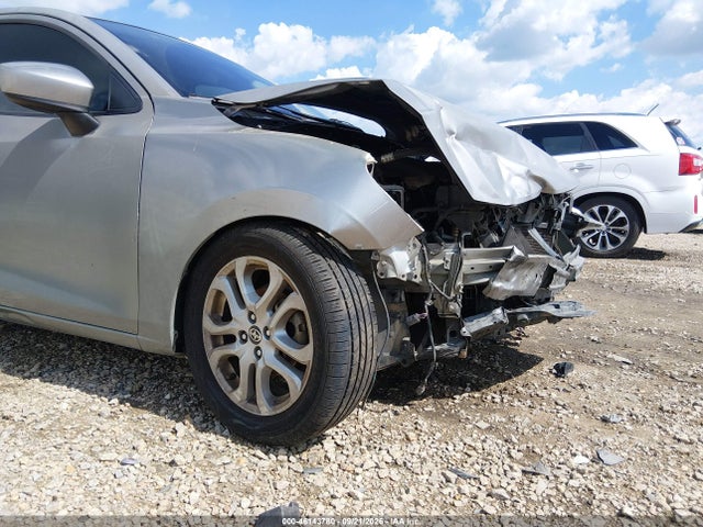 46143780 :رقم المزاد ، 3MYDLBZVXGY123292 vin ، 2016 Scion Ia مزاد بيع