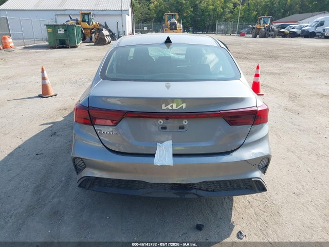 2024 Kia Forte Lxs მანქანა იყიდება აუქციონზე, vin: 3KPF24AD4RE731323, აუქციონის ნომერი: 46143792