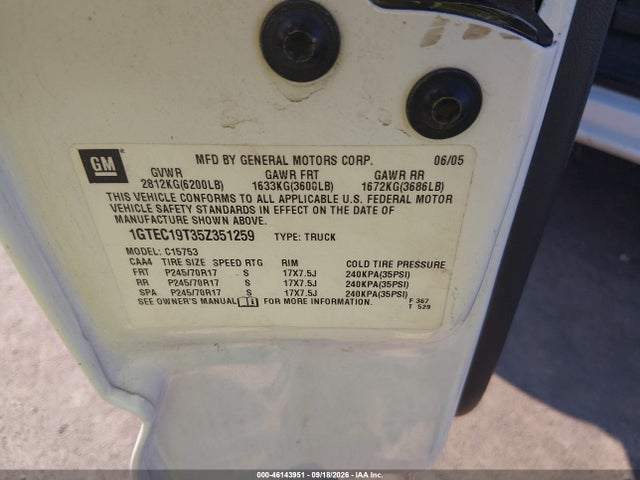 46143951 :رقم المزاد ، 1GTEC19T35Z351259 vin ، 2005 Gmc Sierra 1500 Sle مزاد بيع