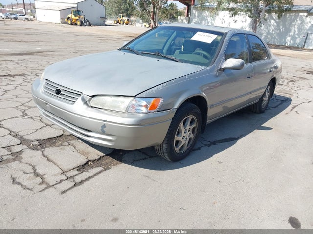 46143981 :رقم المزاد ، JT2BF28KXX0178123 vin ، 1999 Toyota Camry Le V6 مزاد بيع