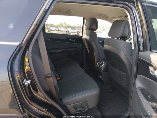 Продаж на аукціоні авто 2016 Kia Sorento 2.4l L, vin: 5XYPG4A37GG028215, номер лоту: 46144238