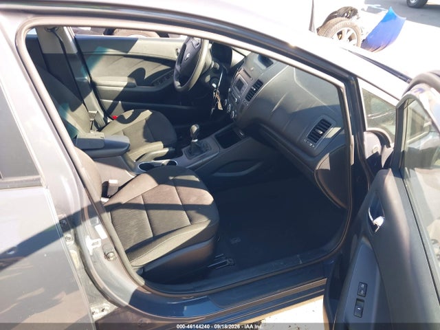 2016 Kia Forte Lx მანქანა იყიდება აუქციონზე, vin: KNAFK4A6XG5486440, აუქციონის ნომერი: 46144240