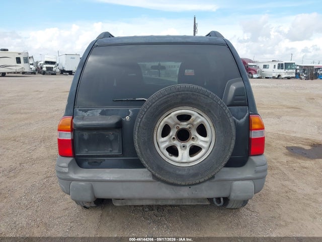 Продажа на аукционе авто 2003 Chevrolet Tracker Hard Top Base, vin: 2CNBE13C236943410, номер лота: 46144266
