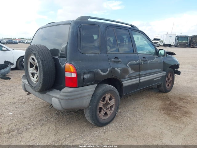Продажа на аукционе авто 2003 Chevrolet Tracker Hard Top Base, vin: 2CNBE13C236943410, номер лота: 46144266