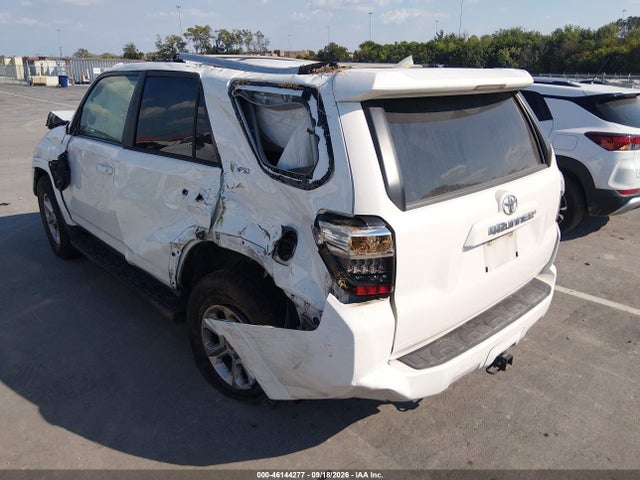 2018 Toyota 4runner Sr5 მანქანა იყიდება აუქციონზე, vin: JTEZU5JR4J5174952, აუქციონის ნომერი: 46144277