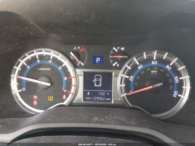 2018 Toyota 4runner Sr5 მანქანა იყიდება აუქციონზე, vin: JTEZU5JR4J5174952, აუქციონის ნომერი: 46144277