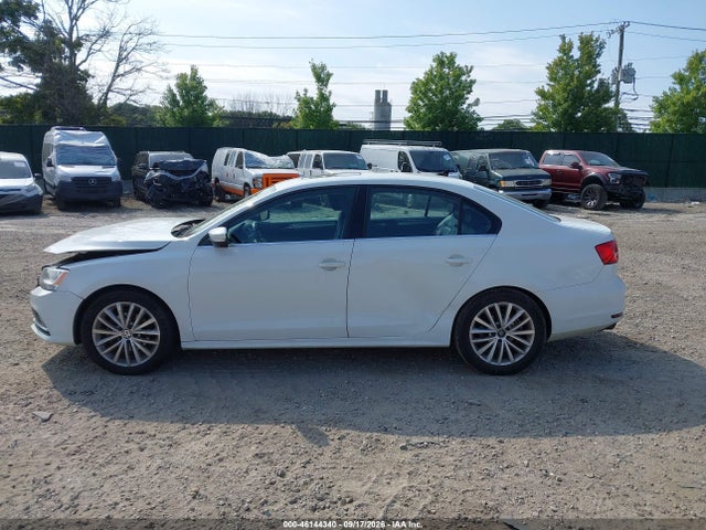 2015 Volkswagen Jetta 1.8t Se მანქანა იყიდება აუქციონზე, vin: 3VWD07AJ2FM224892, აუქციონის ნომერი: 46144340