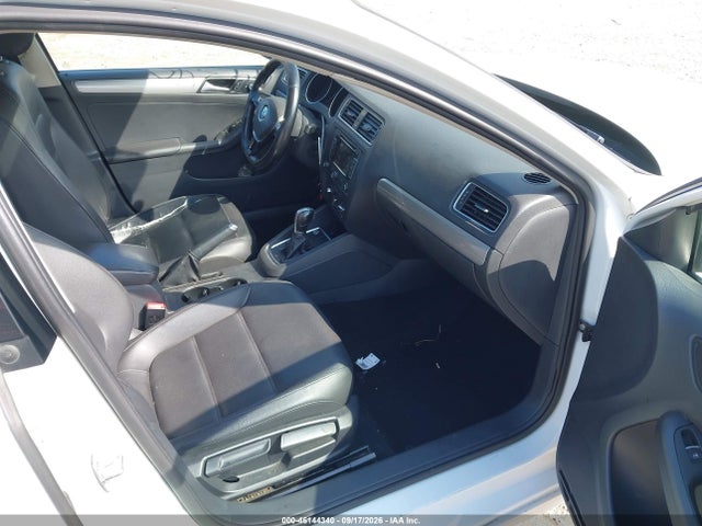 2015 Volkswagen Jetta 1.8t Se მანქანა იყიდება აუქციონზე, vin: 3VWD07AJ2FM224892, აუქციონის ნომერი: 46144340