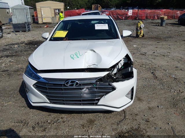 Продажа на аукционе авто 2019 Hyundai Elantra Se, vin: 5NPD74LF7KH435947, номер лота: 46144342