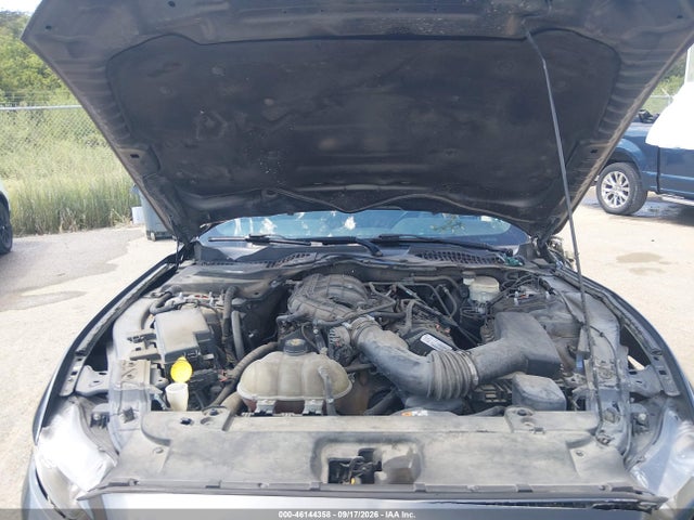 46144358 :رقم المزاد ، 1FA6P8AM6G5322540 vin ، 2016 Ford Mustang V6 مزاد بيع