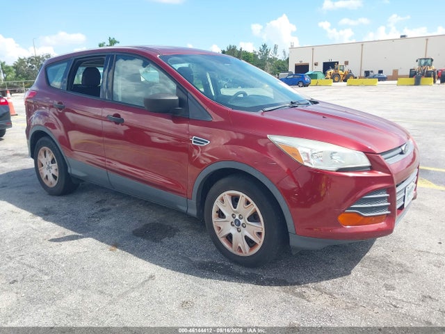 46144412 :رقم المزاد ، 1FMCU0F72GUB96799 vin ، 2016 Ford Escape S مزاد بيع