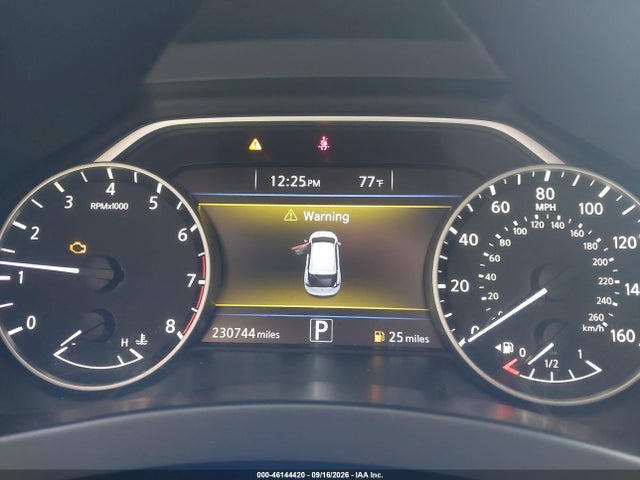 46144420 :رقم المزاد ، 5N1AZ2MHXHN105662 vin ، 2017 Nissan Murano Platinum/s/sl/sv مزاد بيع
