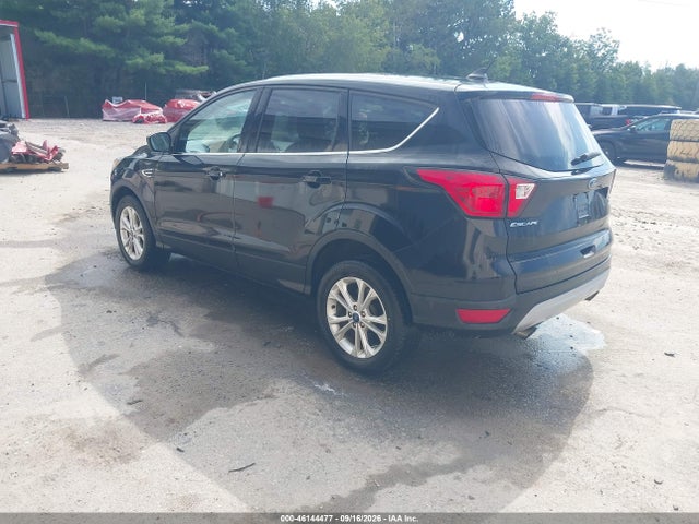 46144477 :رقم المزاد ، 1FMCU9GD5KUA36885 vin ، 2019 Ford Escape Se مزاد بيع