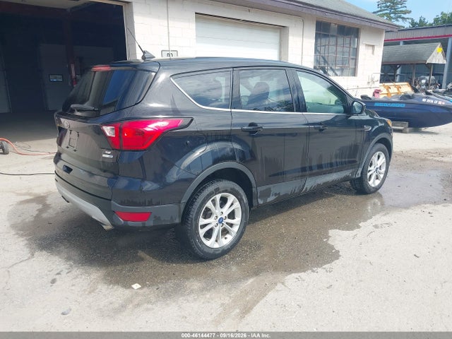 46144477 :رقم المزاد ، 1FMCU9GD5KUA36885 vin ، 2019 Ford Escape Se مزاد بيع