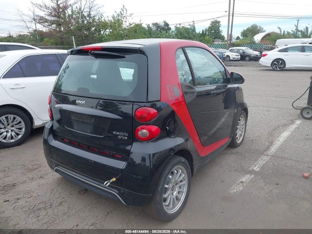 Aukcja sprzedaży 2014 Smart Fortwo Electric Drive Passion, vin: WMEEJ9AA5EK731115, numer aukcji: 46144494
