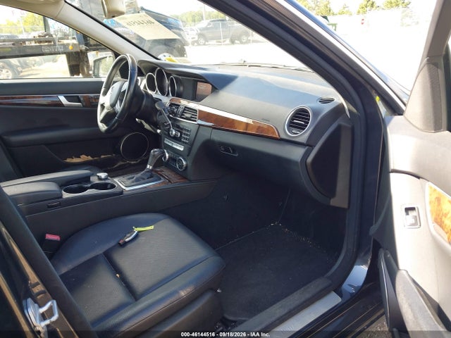 Продаж на аукціоні авто 2012 Mercedes-benz C 300 Luxury 4matic, vin: WDDGF8BB4CR219155, номер лоту: 46144516
