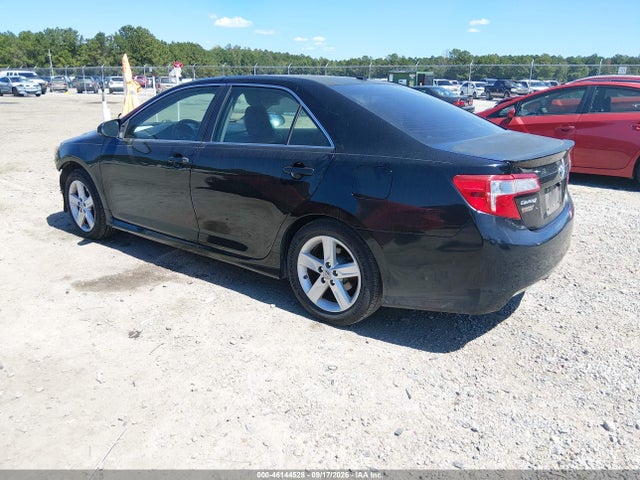 46144528 :رقم المزاد ، 4T1BF1FK3CU116453 vin ، 2012 Toyota Camry Se مزاد بيع