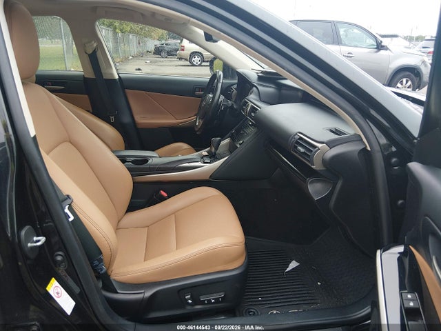 46144543 :رقم المزاد ، JTHCM1D24H5024656 vin ، 2017 Lexus Is 300 مزاد بيع