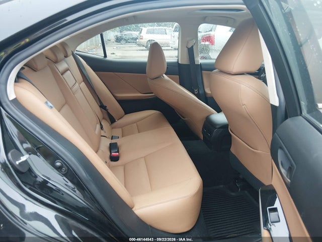 46144543 :رقم المزاد ، JTHCM1D24H5024656 vin ، 2017 Lexus Is 300 مزاد بيع