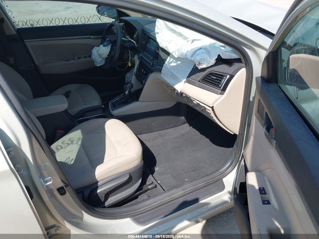 Продажа на аукционе авто 2018 Hyundai Elantra Sel, vin: 5NPD84LF3JH374625, номер лота: 46144610