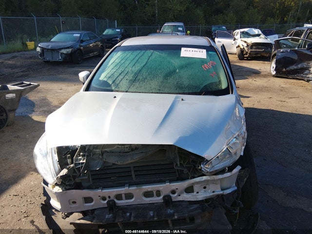 46144644 :رقم المزاد ، 1FADP3K25GL303013 vin ، 2016 Ford Focus Se مزاد بيع