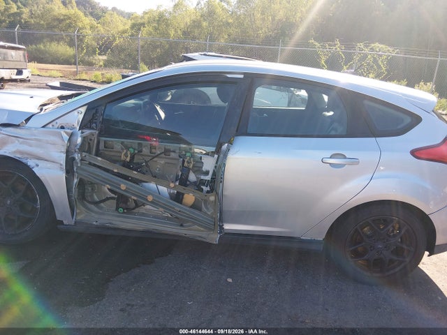 46144644 :رقم المزاد ، 1FADP3K25GL303013 vin ، 2016 Ford Focus Se مزاد بيع