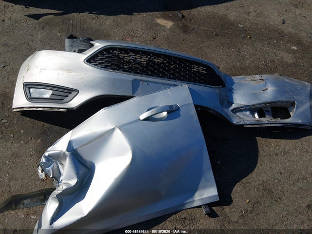 46144644 :رقم المزاد ، 1FADP3K25GL303013 vin ، 2016 Ford Focus Se مزاد بيع
