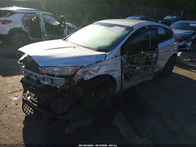 46144644 :رقم المزاد ، 1FADP3K25GL303013 vin ، 2016 Ford Focus Se مزاد بيع