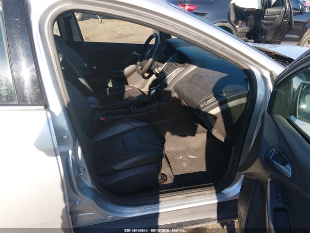 46144644 :رقم المزاد ، 1FADP3K25GL303013 vin ، 2016 Ford Focus Se مزاد بيع