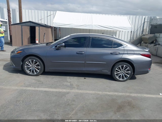 2020 Lexus Es 300h მანქანა იყიდება აუქციონზე, vin: 58AD21B11LU012165, აუქციონის ნომერი: 46144651
