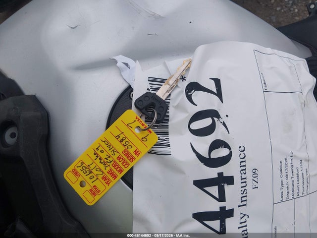 Yamaha FZ09 2017 JYARN53E8HA000584 Image 11