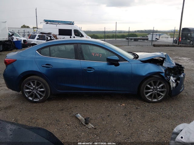 2018 Mazda Mazda3 Touring მანქანა იყიდება აუქციონზე, vin: 3MZBN1V33JM222157, აუქციონის ნომერი: 46144707