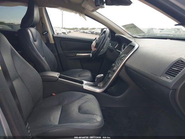 2013 Volvo Xc60 3.2/3.2 Platinum/3.2 Premier/3.2 Premier Plus მანქანა იყიდება აუქციონზე, vin: YV4952DL6D2398847, აუქციონის ნომერი: 46144735