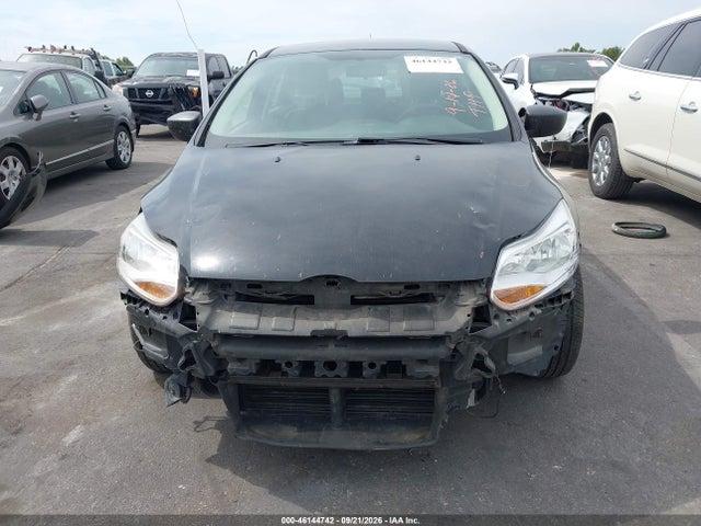 46144742 :رقم المزاد ، 1FADP3E25EL115410 vin ، 2014 Ford Focus S مزاد بيع