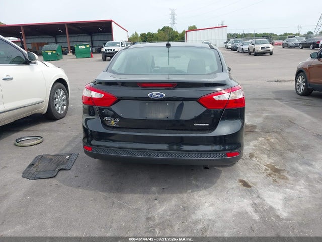 46144742 :رقم المزاد ، 1FADP3E25EL115410 vin ، 2014 Ford Focus S مزاد بيع