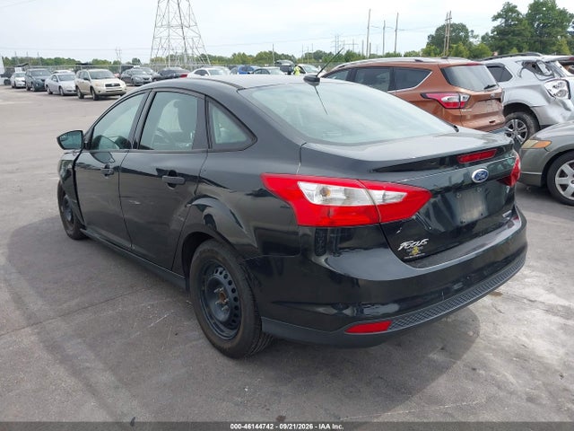 46144742 :رقم المزاد ، 1FADP3E25EL115410 vin ، 2014 Ford Focus S مزاد بيع