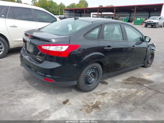 46144742 :رقم المزاد ، 1FADP3E25EL115410 vin ، 2014 Ford Focus S مزاد بيع