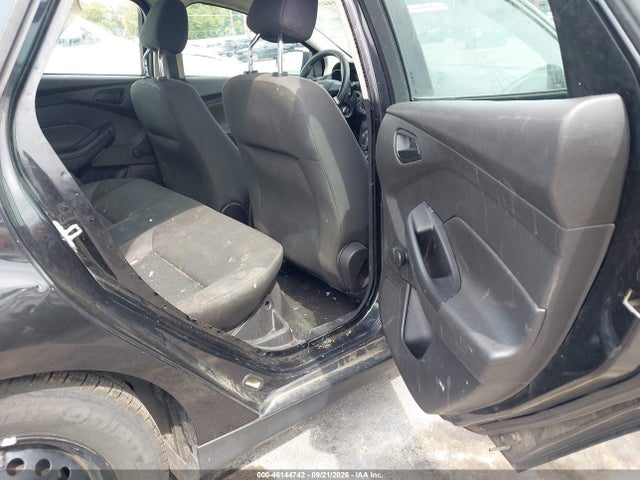 46144742 :رقم المزاد ، 1FADP3E25EL115410 vin ، 2014 Ford Focus S مزاد بيع