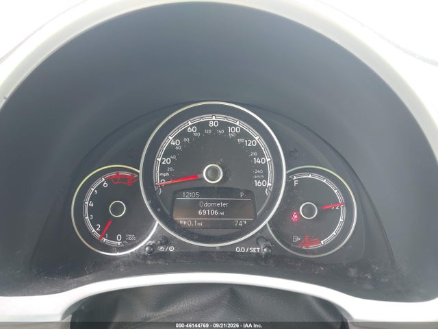 Aukcja sprzedaży 2018 Volkswagen Beetle 2.0t Coast/2.0t S/2.0t Se, vin: 3VW5DAAT9JM504566, numer aukcji: 46144769