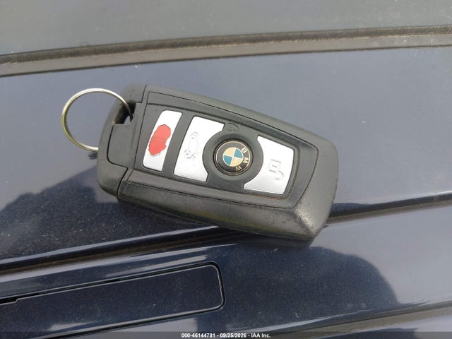 2013 Bmw 528i Xdrive მანქანა იყიდება აუქციონზე, vin: WBAXH5C52DD111818, აუქციონის ნომერი: 46144781