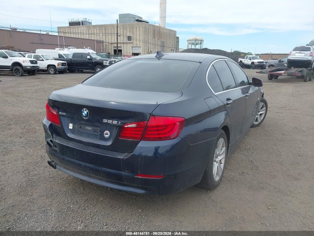 2013 Bmw 528i Xdrive მანქანა იყიდება აუქციონზე, vin: WBAXH5C52DD111818, აუქციონის ნომერი: 46144781