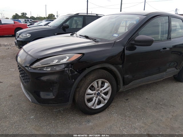 46144783 :رقم المزاد ، 1FMCU0F64MUA46731 vin ، 2021 Ford Escape S مزاد بيع