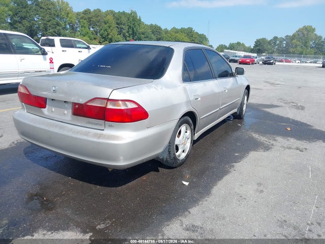 46144786 :رقم المزاد ، 1HGCG565XXA073388 vin ، 1999 Honda Accord Ex مزاد بيع
