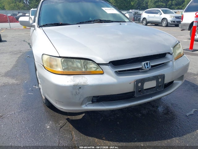 46144786 :رقم المزاد ، 1HGCG565XXA073388 vin ، 1999 Honda Accord Ex مزاد بيع