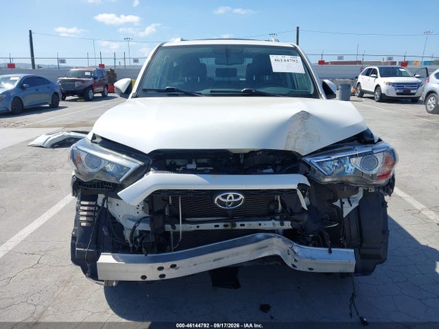 46144792 :رقم المزاد ، JTEBU5JR7J5540338 vin ، 2018 Toyota 4runner Limited مزاد بيع