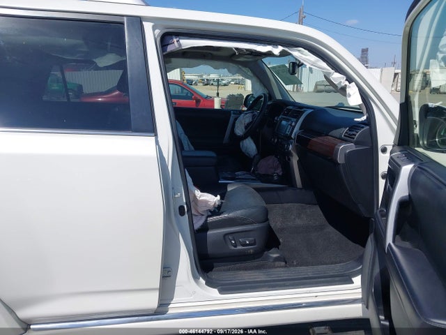 46144792 :رقم المزاد ، JTEBU5JR7J5540338 vin ، 2018 Toyota 4runner Limited مزاد بيع