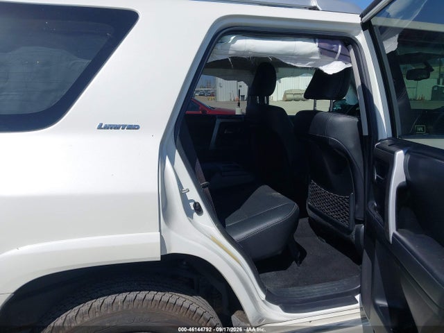 46144792 :رقم المزاد ، JTEBU5JR7J5540338 vin ، 2018 Toyota 4runner Limited مزاد بيع